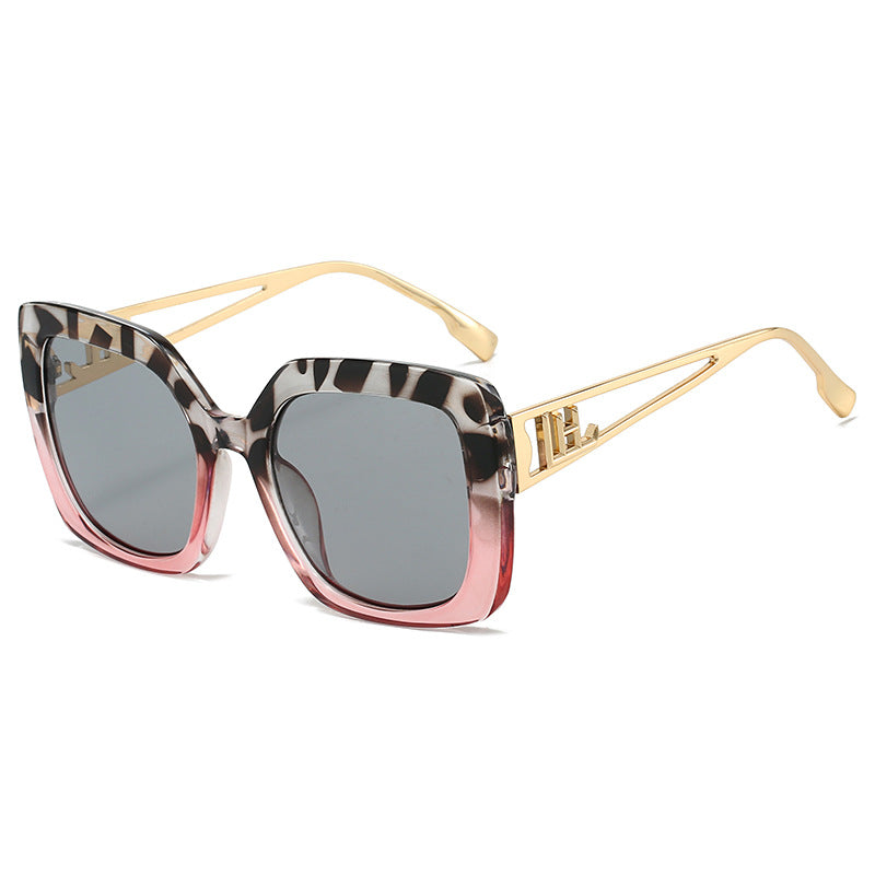 Rich Aunt Shades